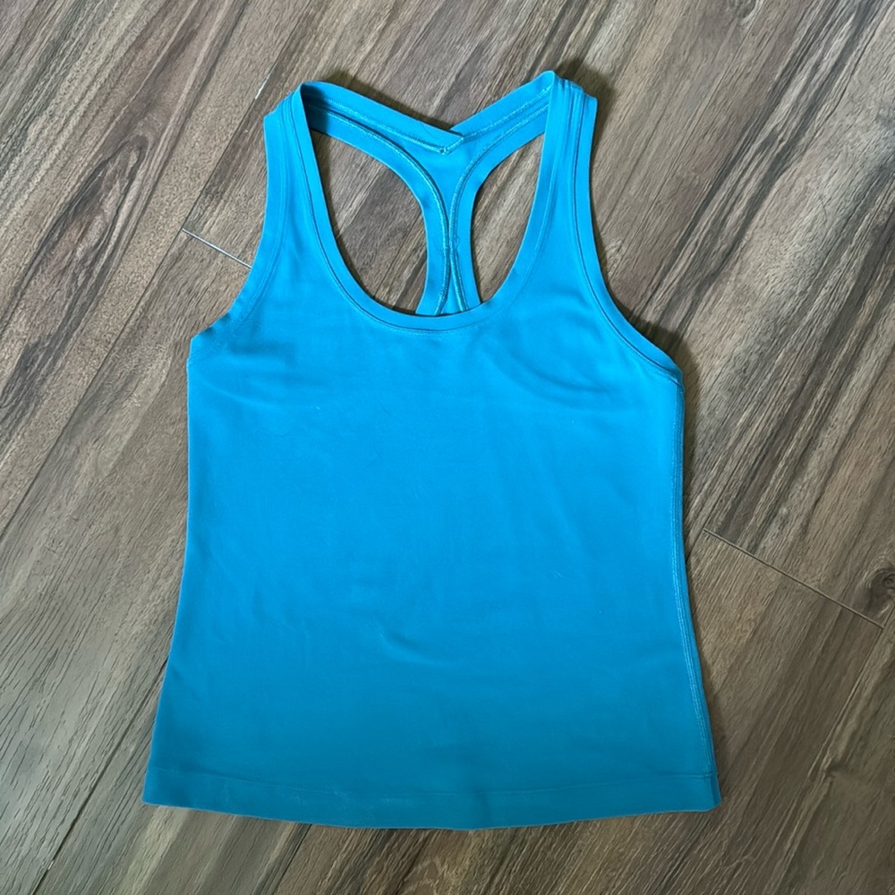 Lululemon Nulu Razorback